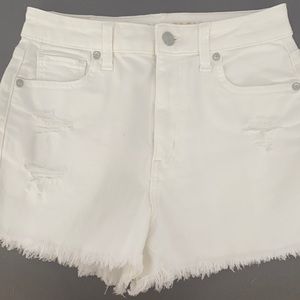 American Eagle “Mom Short”